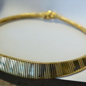 Vintage TRIFARI Gold Tone Choker Designer Signed
